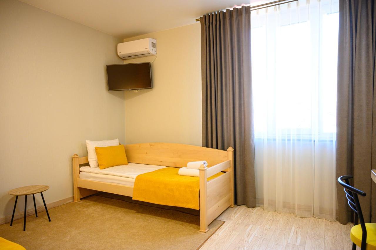 Space Apart Hotel Lutsʼk Exterior foto